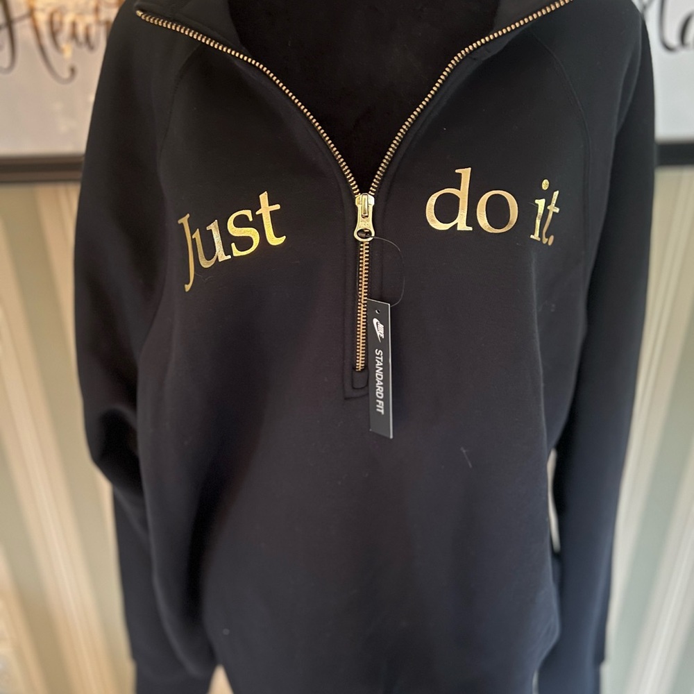 Nike plus size hoodie gold and black nwt